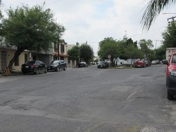 Venta casa Las Puentes 14. Sector, Para NEGOCIO  San Nicolas de los Garza, Nuevo Leon