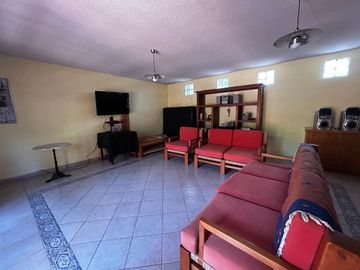 Oportunidad!! En venta Quinta en Huachinantilla, en Tepoztlán, Morelos.