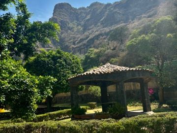Oportunidad!! En venta Quinta en Huachinantilla, en Tepoztlán, Morelos.