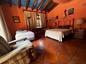 Oportunidad!! En venta Quinta en Huachinantilla, en Tepoztlán, Morelos.