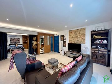 Fully furnished large studio for sale at Galae Thong Tower