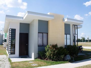 FOR SALE 2-BEDROOM w/CARPORT HOUSE & LOT AMAIA SCAPES SAN FERNANDO-PAMPANGA ONLY 1.6M SELLING 10K TO RESERVE A UNIT READY FOR OCCUPANCY