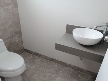 EXCELENTE OPORTUNIDAD DUPLEX ESTRENO VENTA FRENTE A PARQUE SURCO!