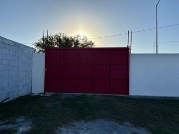 QUINTA EN VENTA EN ZONA SUR (CONTRY HILL) MONTEMORELOS NUEVO LEON
