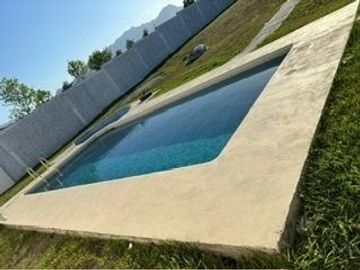 QUINTA EN VENTA EN ZONA SUR (CONTRY HILL) MONTEMORELOS NUEVO LEON