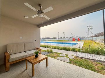 CASA EN VENTA CON ALBERCA CUAUTLA MORELOS