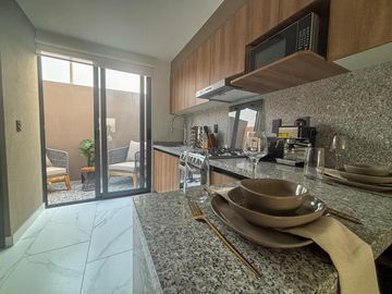 CASA EN VENTA CON ALBERCA CUAUTLA MORELOS