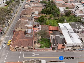 En venta lote plano central en Loja