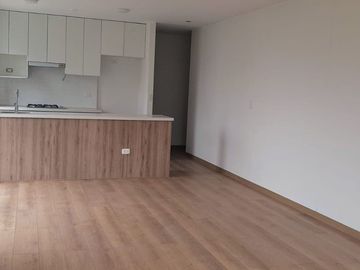 HERMOSO DEPARTAMENTO FRENTE A PARQUE EN SURCO (dpto, 601)