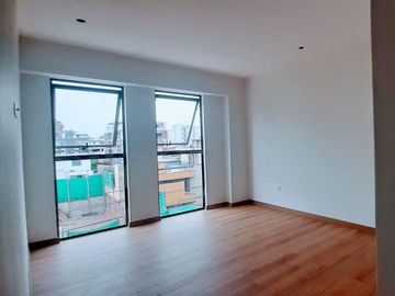 HERMOSO DEPARTAMENTO FRENTE A PARQUE EN SURCO (dpto, 601)