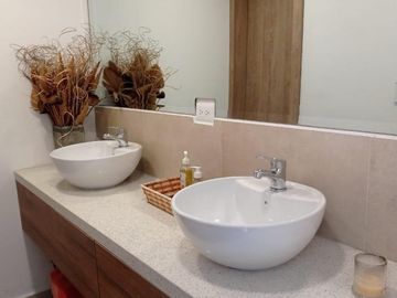 Vendo Quinta con Amplio Terreno Sector Cojitambo