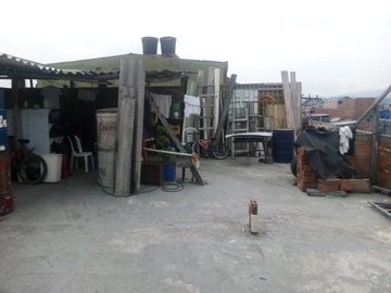 VENDO  CASA COMERCIAL Y  RENTABLE  B CLASS ROMA KENNEDY BOGOTA