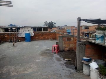 VENDO  CASA COMERCIAL Y  RENTABLE  B CLASS ROMA KENNEDY BOGOTA