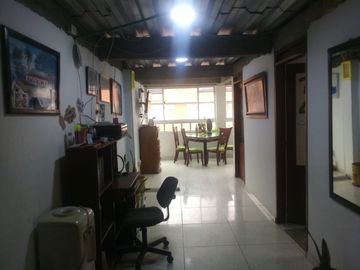 VENDO  CASA COMERCIAL Y  RENTABLE  B CLASS ROMA KENNEDY BOGOTA