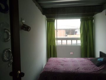 VENDO  CASA COMERCIAL Y  RENTABLE  B CLASS ROMA KENNEDY BOGOTA