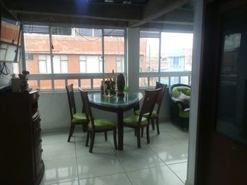 VENDO  CASA COMERCIAL Y  RENTABLE  B CLASS ROMA KENNEDY BOGOTA