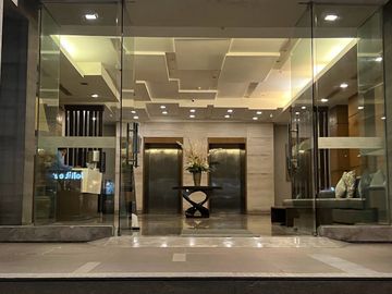 Newly Renovated Resale 3 Bedrooms Condo Unit in Asia Premier Residences