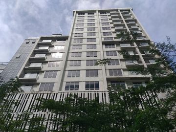 Newly Renovated Resale 3 Bedrooms Condo Unit in Asia Premier Residences
