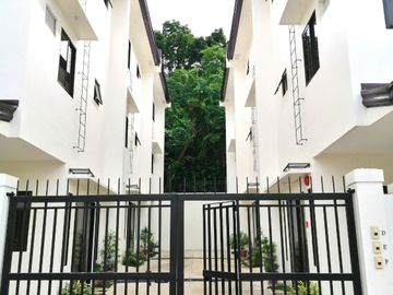 Move-in Ready 3-Storey Townhouse in MARIKINA HEIGHTS