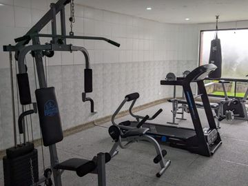DEPARTAMENTO DE VENTA QUITO SECTOR CENTRO COMERCIAL EL BOSQUE