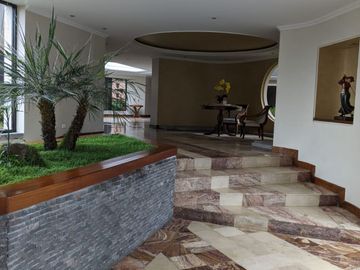 DEPARTAMENTO DE VENTA QUITO SECTOR CENTRO COMERCIAL EL BOSQUE