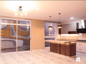 HERMOSA CASA DE ESTRENO EN VENTA EN URB.MIRAFLORES COUNTRY CLUB 1ERA ETAPA