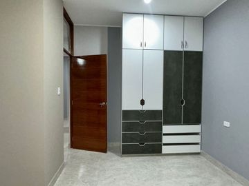 HERMOSA CASA DE ESTRENO EN VENTA EN URB.MIRAFLORES COUNTRY CLUB 1ERA ETAPA