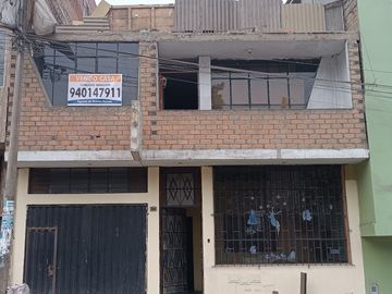 CASA EN VENTA EN INDEPENDENCIA