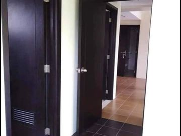 CLEAN TITLE PERPETUAL OWNERSHIP Top High End Condo Modern Minimialist Condo near Hotel Mall Resturants and Airport Hospital School Office  HIGH END BU