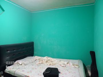 VENTA DE ACOGEDORA CASA DE 2 PLANTAS EN CDLA MARTHADE ROLDOS