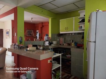 VENTA DE ACOGEDORA CASA DE 2 PLANTAS EN CDLA MARTHADE ROLDOS