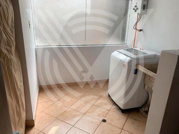 SE VENDE DEPARTAMENTO DE 80.42 m² EN LOMAS DE LA MOLINAd