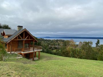 Casa dentro de parcela en Lago Rupanco - Región de Los Lagos