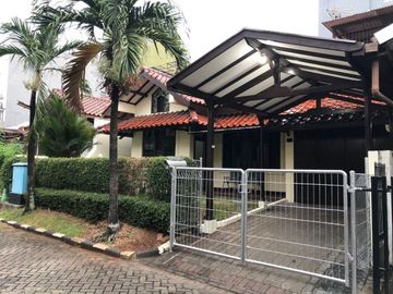 Rumah Cantik Dijual Di Komplek Taman Alfa Indah Joglo Kembangan Jakarta Barat