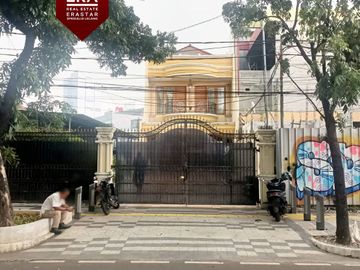 Rumah Menteng, Jl. Gereja Theresia, Jakarta Pusat, Cash Only