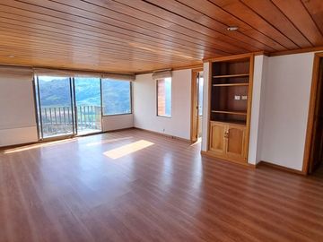 VENTA DE APARTAMENTO DE LUJO 212 M2 SECTOR TEJARES, MANIZALES CALDAS