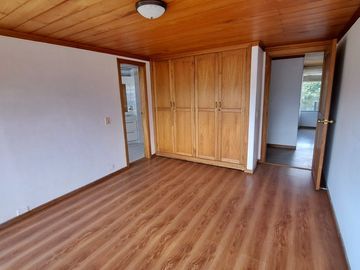 VENTA DE APARTAMENTO DE LUJO 212 M2 SECTOR TEJARES, MANIZALES CALDAS
