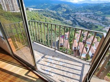 VENTA DE APARTAMENTO DE LUJO 212 M2 SECTOR TEJARES, MANIZALES CALDAS