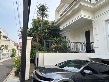 Dijual Rumah Jalan Grinting, Kebayoran Baru Jakarta Selatan Bagus Cantik Nyaman Siap Huni Lokasi Strategis