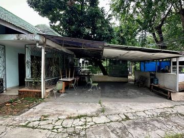 RUMAH at Jl PEJOMPONGAN RAYA, JAKPUS