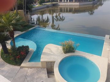 Venta Samborondon Mansión de 5 Dorm.
