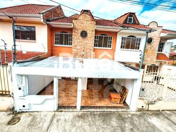 Casa con local comercial I CONTROL SUR