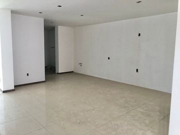 CASA EN VENTA NUEVA (a pie de calle) A 1 CUADRA DE LA CARRETERA METEPEC-ZACANCO Y DESVIACIÓN AL LIBRAMIENTO AV. TECNOLÓGICO EN METEPEC