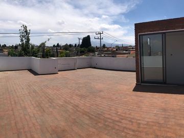 CASA EN VENTA NUEVA (a pie de calle) A 1 CUADRA DE LA CARRETERA METEPEC-ZACANCO Y DESVIACIÓN AL LIBRAMIENTO AV. TECNOLÓGICO EN METEPEC
