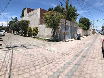 CASA EN VENTA NUEVA (a pie de calle) A 1 CUADRA DE LA CARRETERA METEPEC-ZACANCO Y DESVIACIÓN AL LIBRAMIENTO AV. TECNOLÓGICO EN METEPEC
