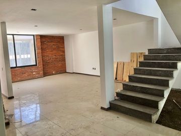 CASA EN VENTA NUEVA (a pie de calle) A 1 CUADRA DE LA CARRETERA METEPEC-ZACANCO Y DESVIACIÓN AL LIBRAMIENTO AV. TECNOLÓGICO EN METEPEC