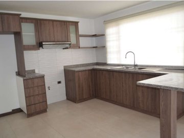 casa en venta a estrenar en condominio sector el carbonazo cerca de todo san blas cañaribamba