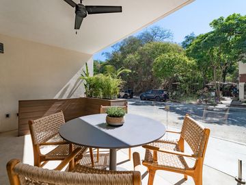 Ziba Condos & Suites Studios