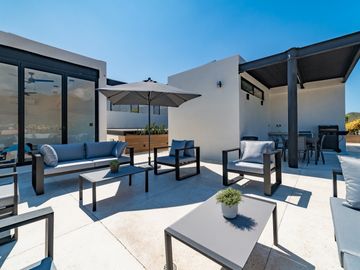 Ziba Condos & Suites Studios