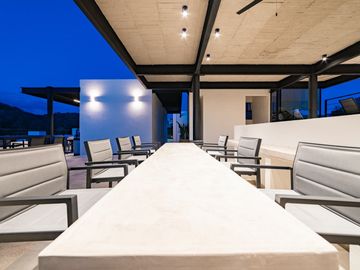 Ziba Condos & Suites Studios